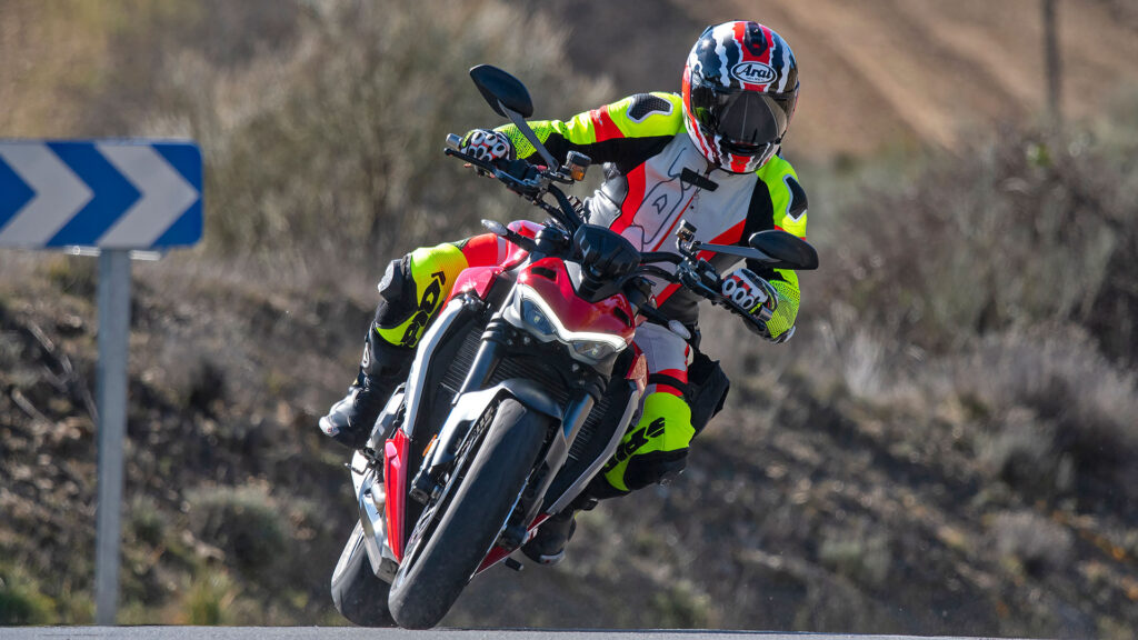 Prueba Ducati Streetfighter V2: mágica evocación 14 prueba ducati streetfighter v2 1 1