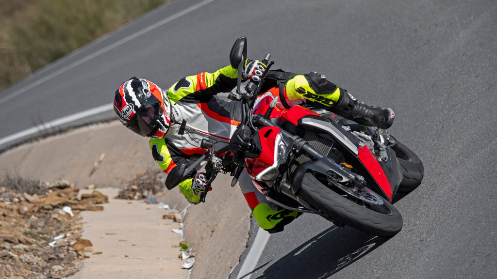 Prueba Ducati Streetfighter V2: mágica evocación 12 prueba ducati streetfighter v2 19 22