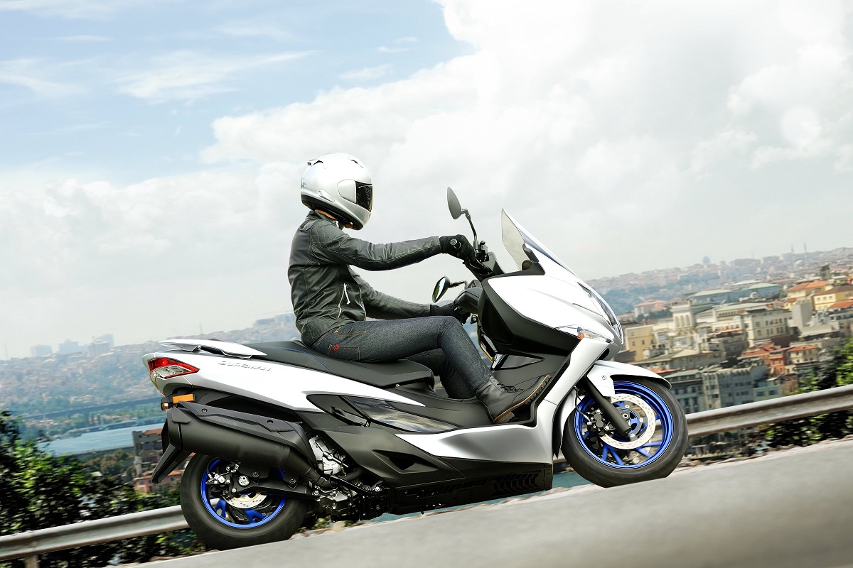Suzuki Burgman 400: aprovecha la oferta del maxiscooter por excelencia