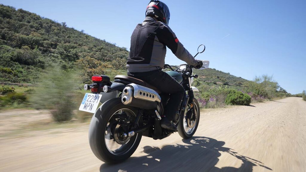 La Honda CL500 es la mejor aliada para tu espíritu scrambler 12 Honda CL500