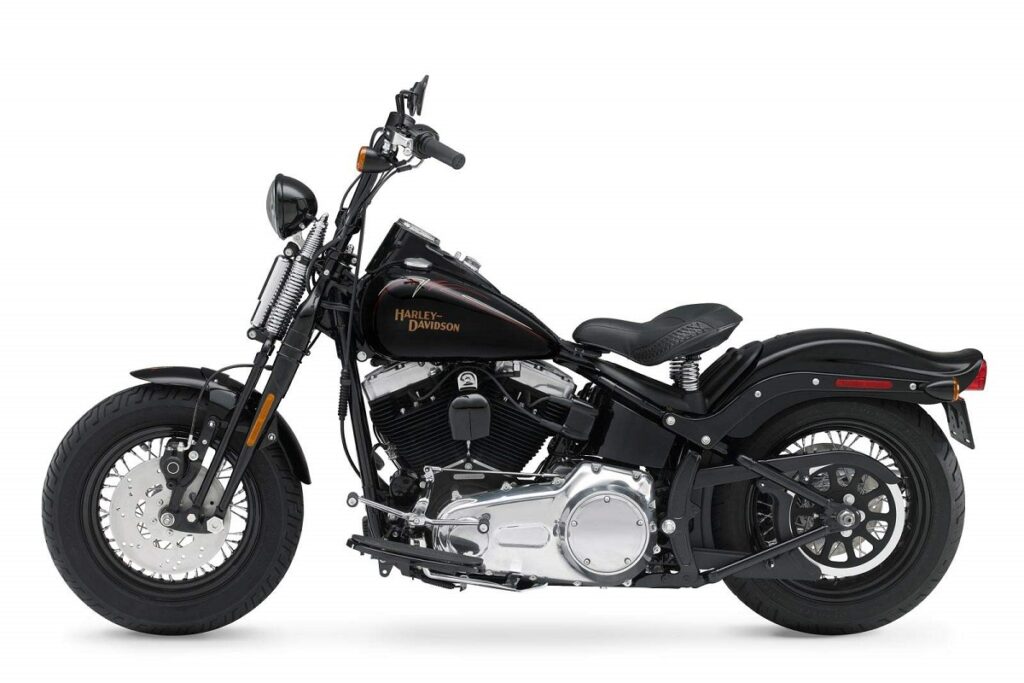 Motos extraordinarias de los últimos 15 años que ya habías olvidado 11 Harley-Davidson Softail Cross Bones