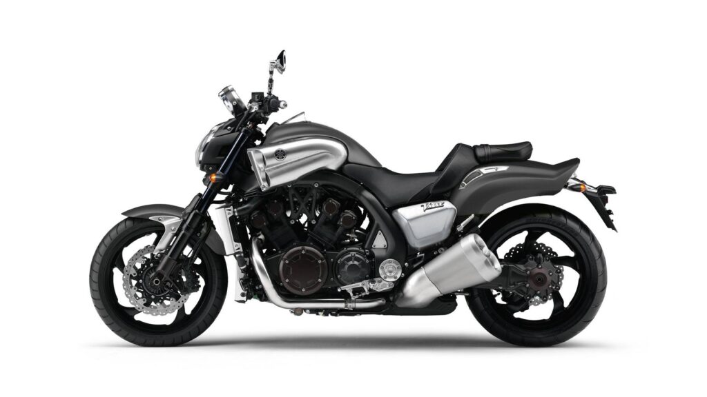 Motos extraordinarias de los últimos 15 años que ya habías olvidado 17 Yamaha V-Max