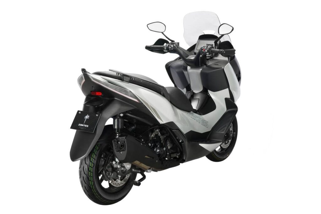 Zontes E350: Maxiscooter al alcance de todos 11 Zontes E350 2023