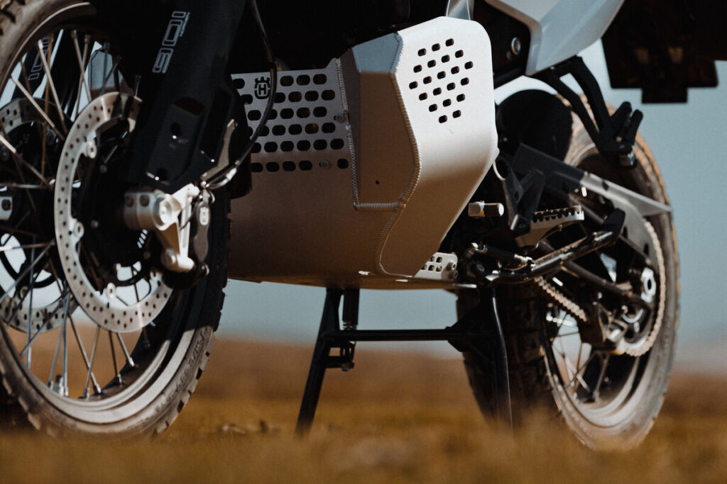 Husqvarna Norden 901 Expedition 2023: con equipamiento especial 8 husqvarna norden 901 expedition 2023 7