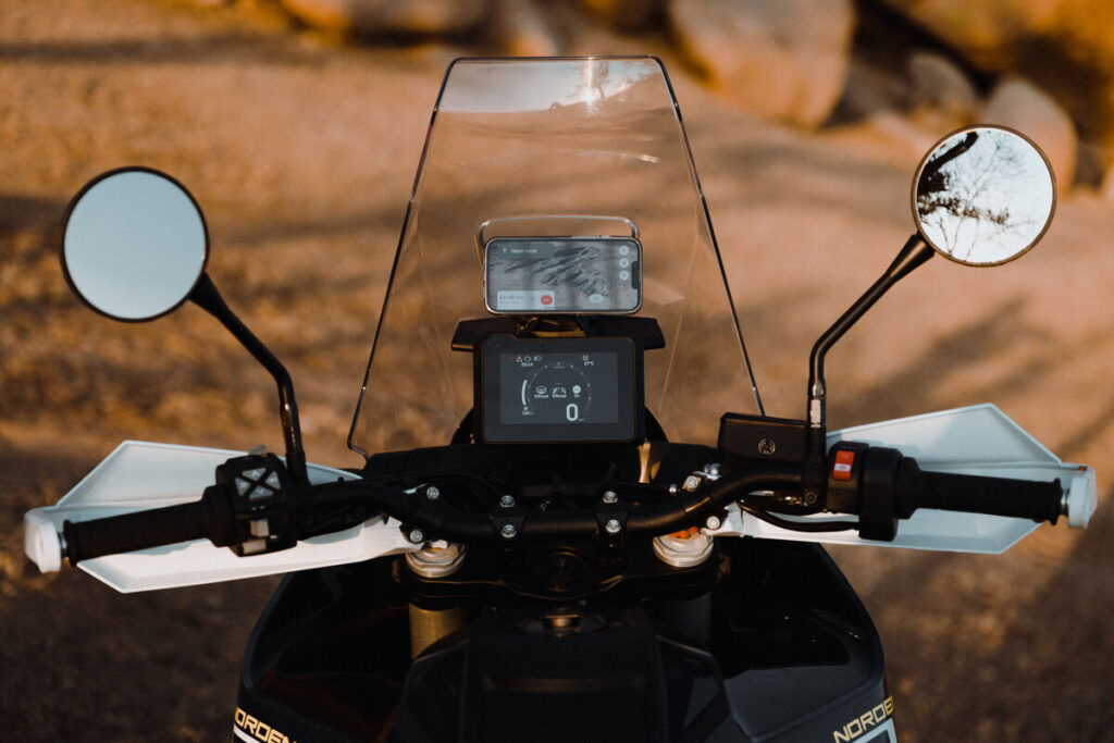 Husqvarna Norden 901 Expedition 2023: con equipamiento especial 9 husqvarna norden 901 expedition 2023 8