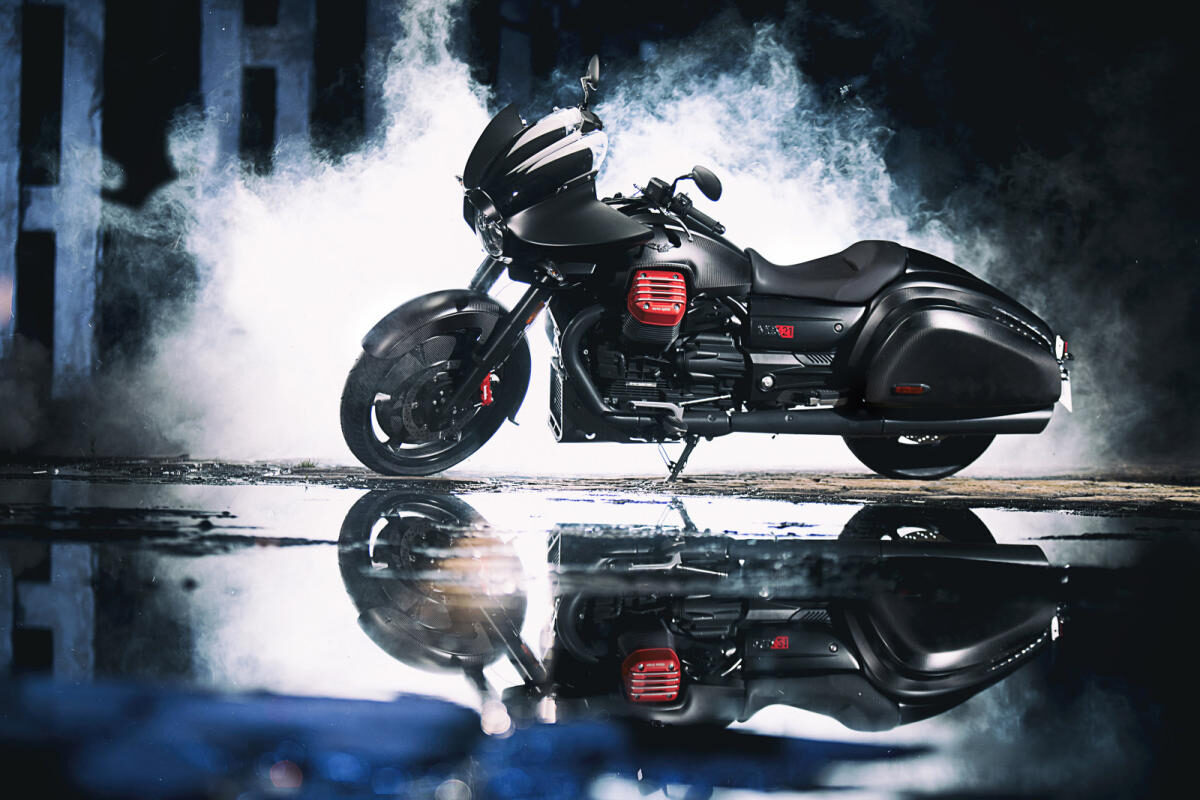 Motos extraordinarias de los últimos 15 años que ya habías olvidado 1 Moto Guzzi MGX-21