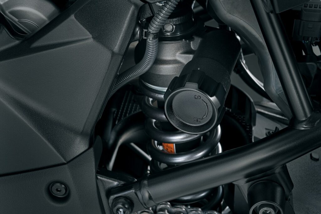 Suzuki V-Strom 1050 pomo precarga remota, 2023