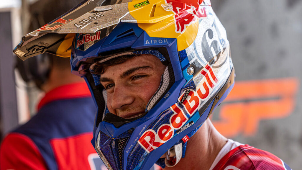 Prado sube al podio en el MXGP de Portugal y mantiene el liderato 12 58013 Prado 05 MXGP Portugal 2023 JPA 96A0672