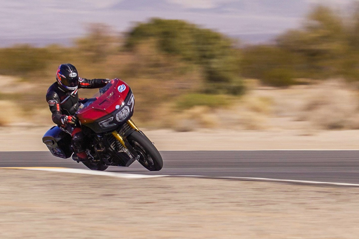 Prueba Indian Challenger MotoAmerica King of the Baggers: ¡Esto es la guerra!