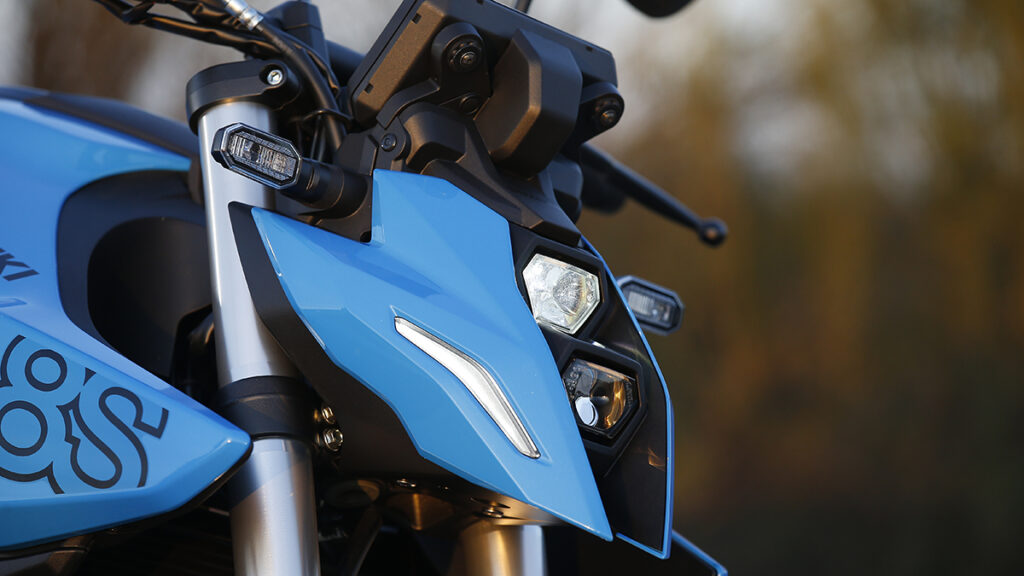 Suzuki GSX 8S 11