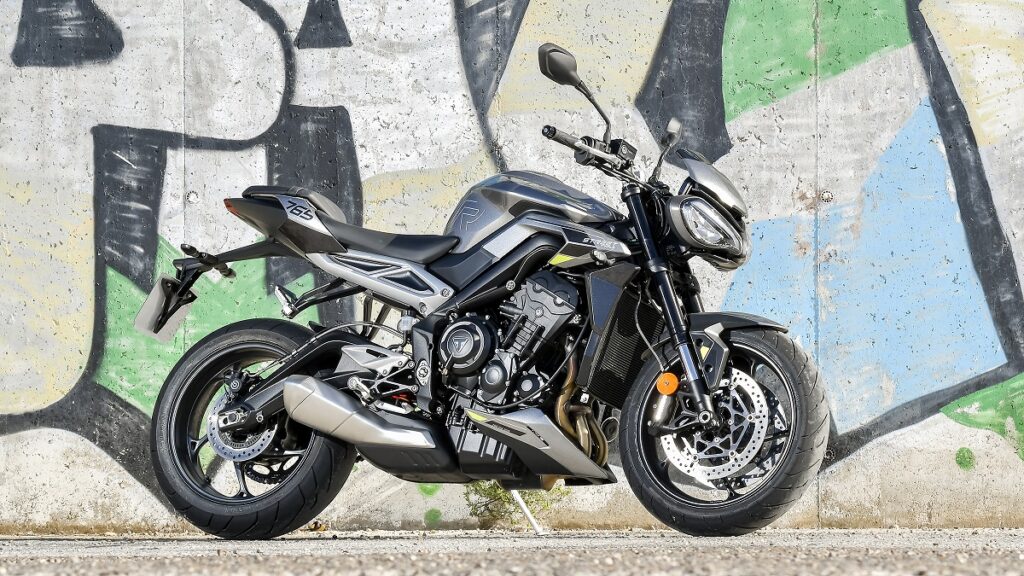 Triumph Street Triple 765 R 11