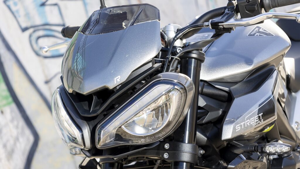 Prueba Triumph Street Triple 765 R: genes de Moto2 15 Triumph Street Triple 765 R 3