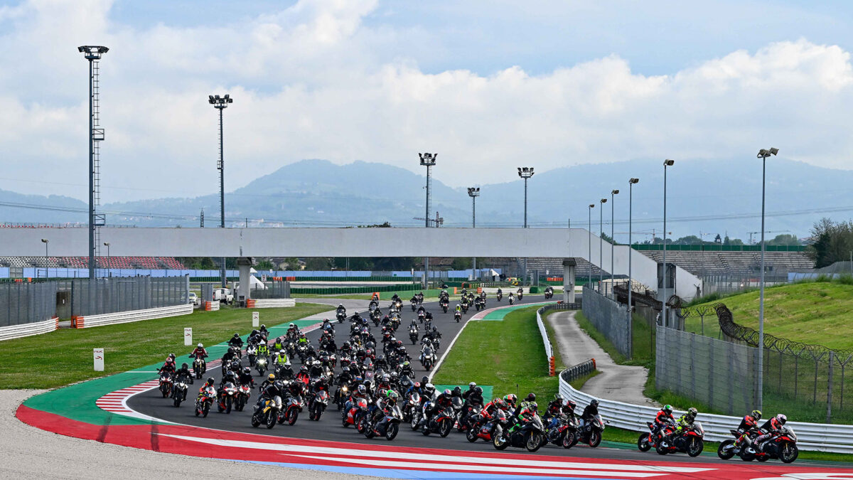 Aprilia All Stars 2023: la fiesta de los de Noale repite en Misano 1 aprilia-all-stars-3