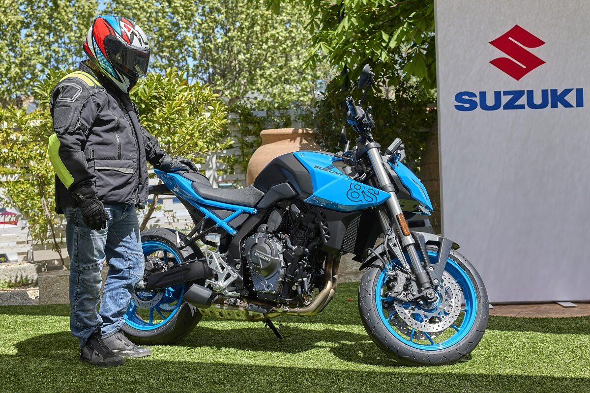 Suzuki GSX-8S: precio y naked rivales