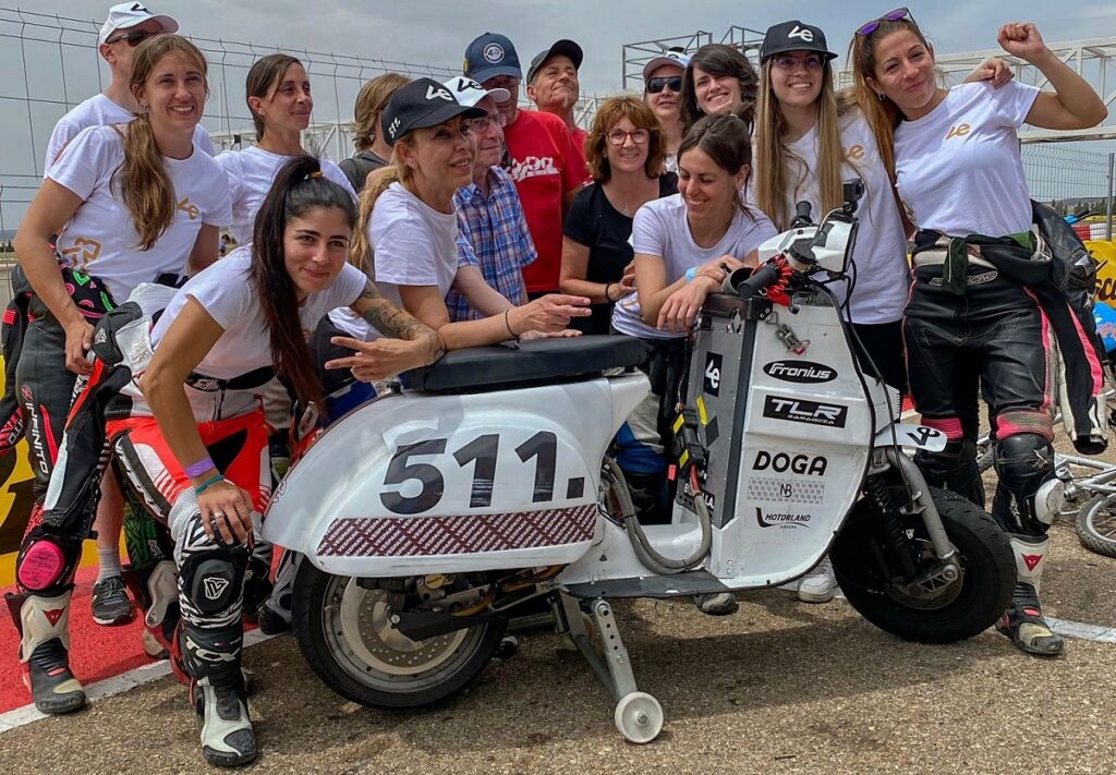 “Vespa The Resistance 24h”: la carrera desde dentro con un prototipo eléctrico 25 24h Vespa final 2023 11
