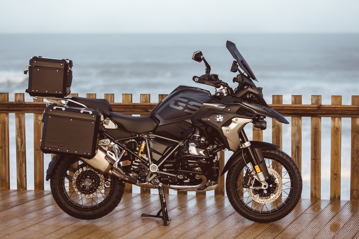 BMW R 1250 GS Ultimate Edition: la maxitrail alemana más exclusiva en serie limitada a 150 unidades 8 BMW R 1250 GS Ultimate Edition 2023