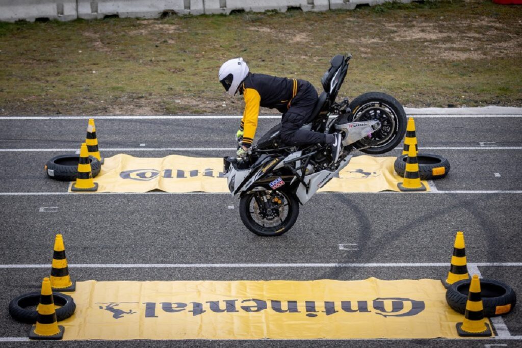 Continental Asphalt Attack Proyect: en busca del límite 16 Continental The Asphalt Attack Project 6