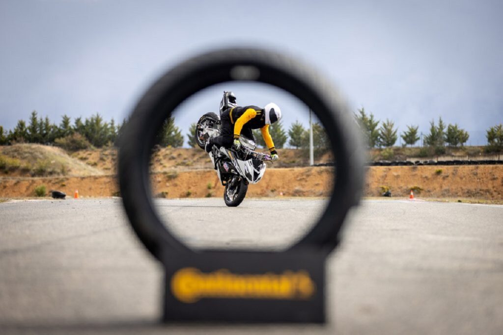 Continental Asphalt Attack Proyect: en busca del límite 11 Continental The Asphalt Attack Project 7