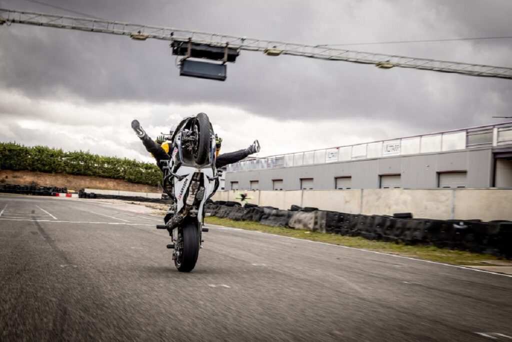 Continental Asphalt Attack Proyect: en busca del límite 20 Continental The Asphalt Attack Project 9