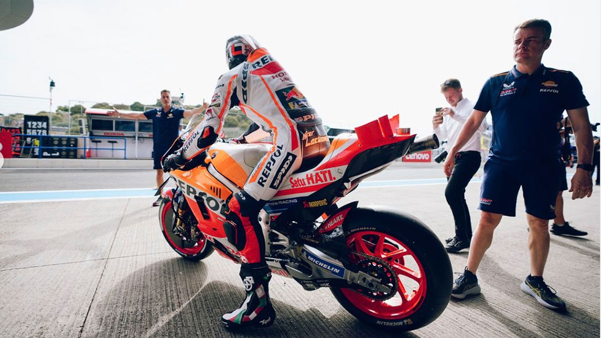 ¿Un mono de MotoGP listo en 30 horas? Así ha sido el trabajo de SPIDI para equipar a Iker Lecuona 8 Iker_Lecuona_SPIDI02