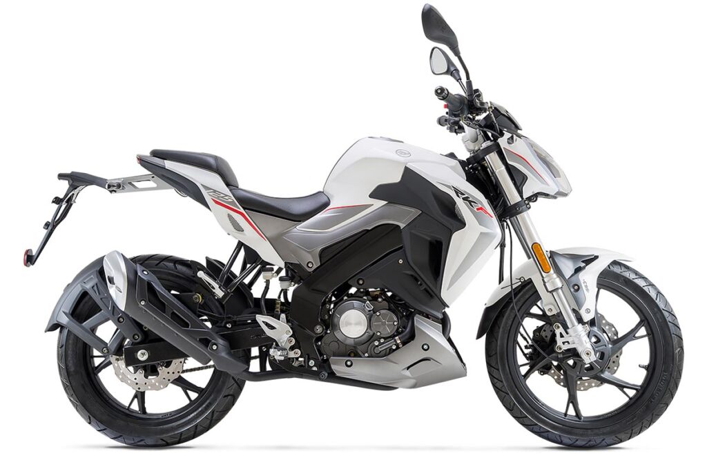 Voge 125R: este es su precio y las motos naked rivales 20 Keeway RKF 125 2023
