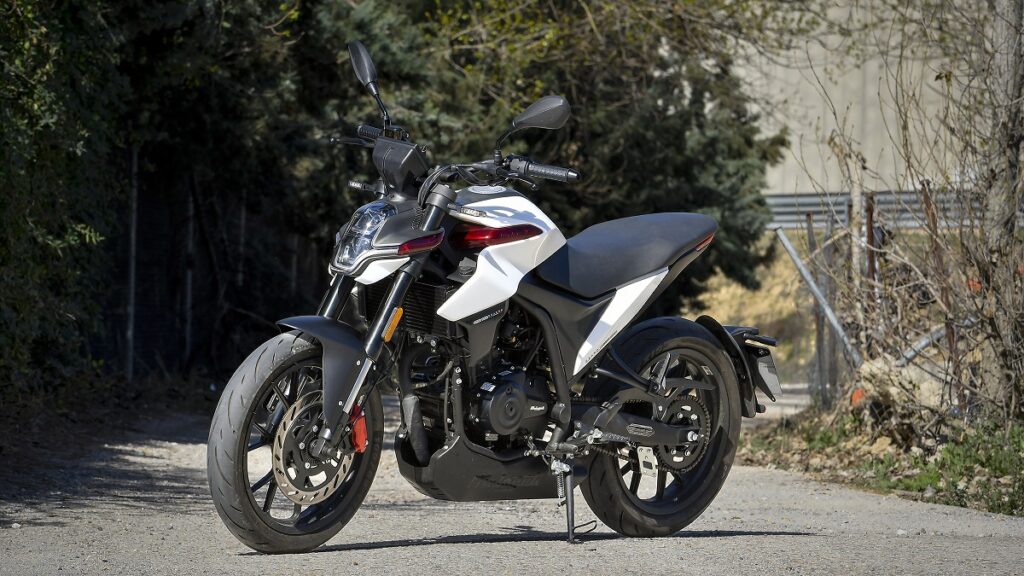 Malaguti Drakon 125: estos son sus precios y las naked rivales 11 Malaguti Drakon 125