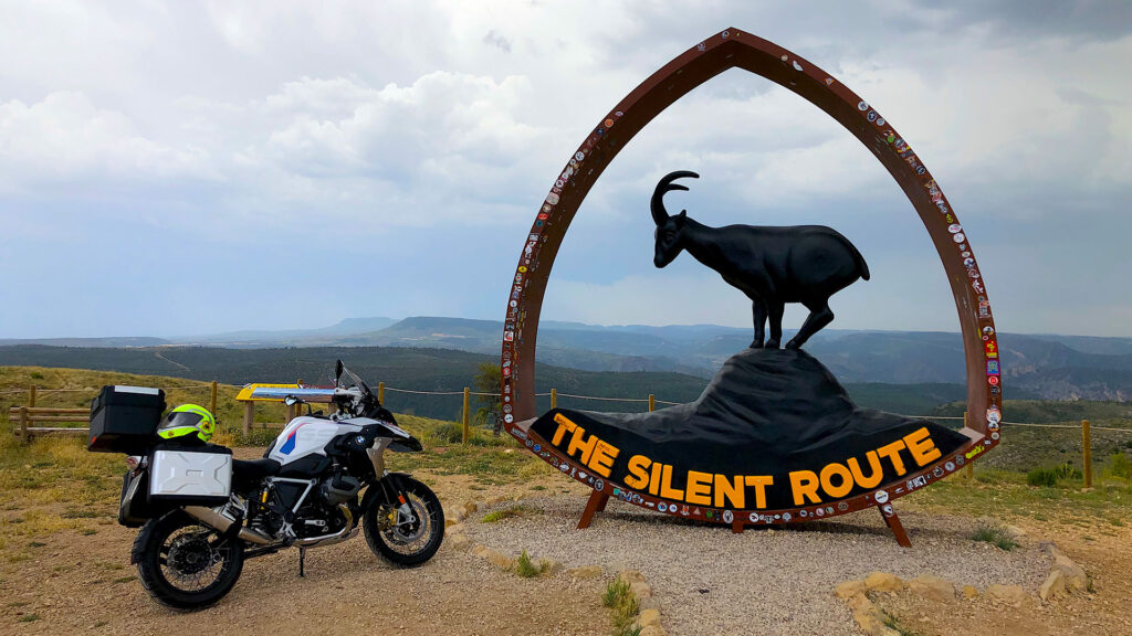 Rider Teruel 2024: una ruta para conocer los pueblos más bonitos de la provincia 11 RUTA-DEL-SILENCIO-MOTO-1-