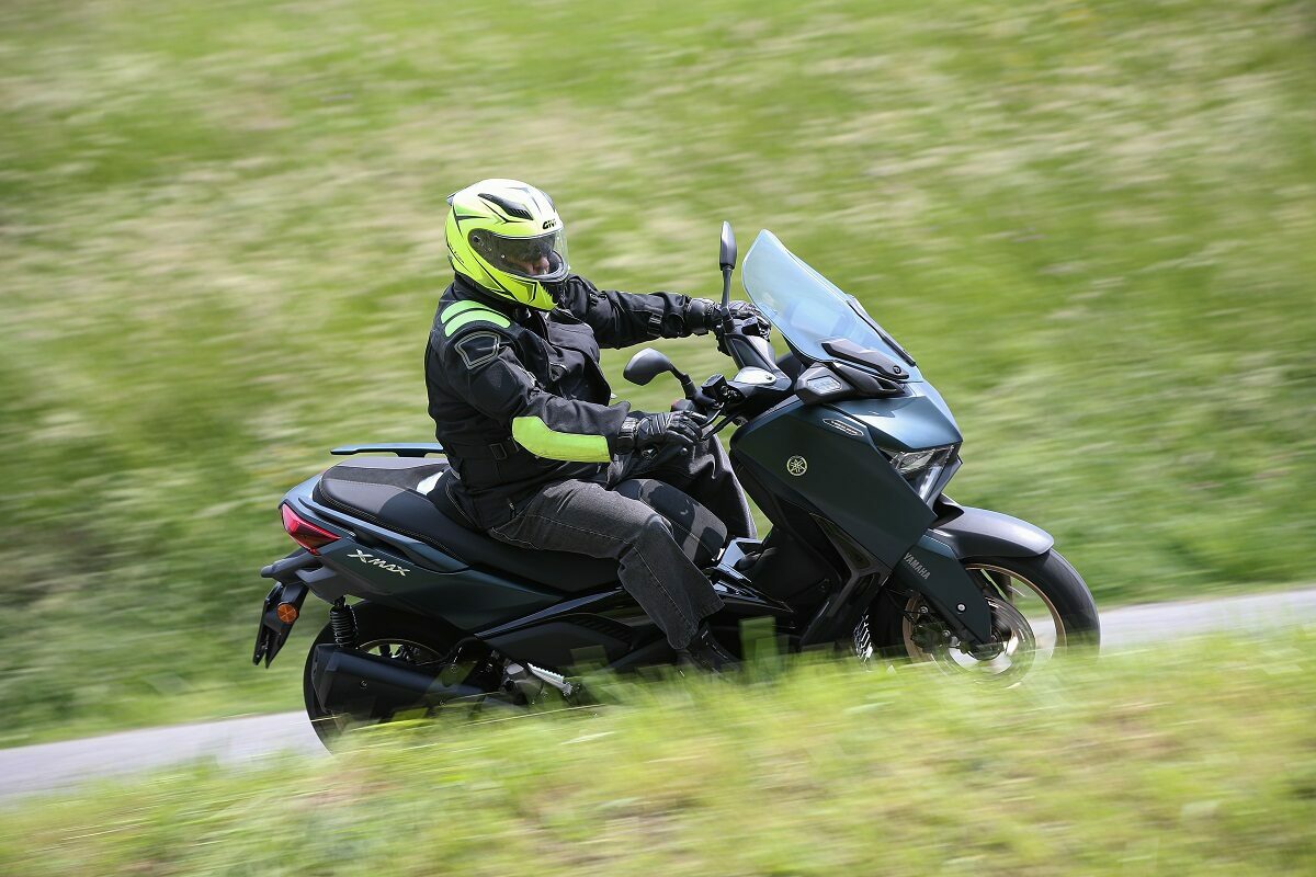 Yamaha XMAX 300 Tech Max