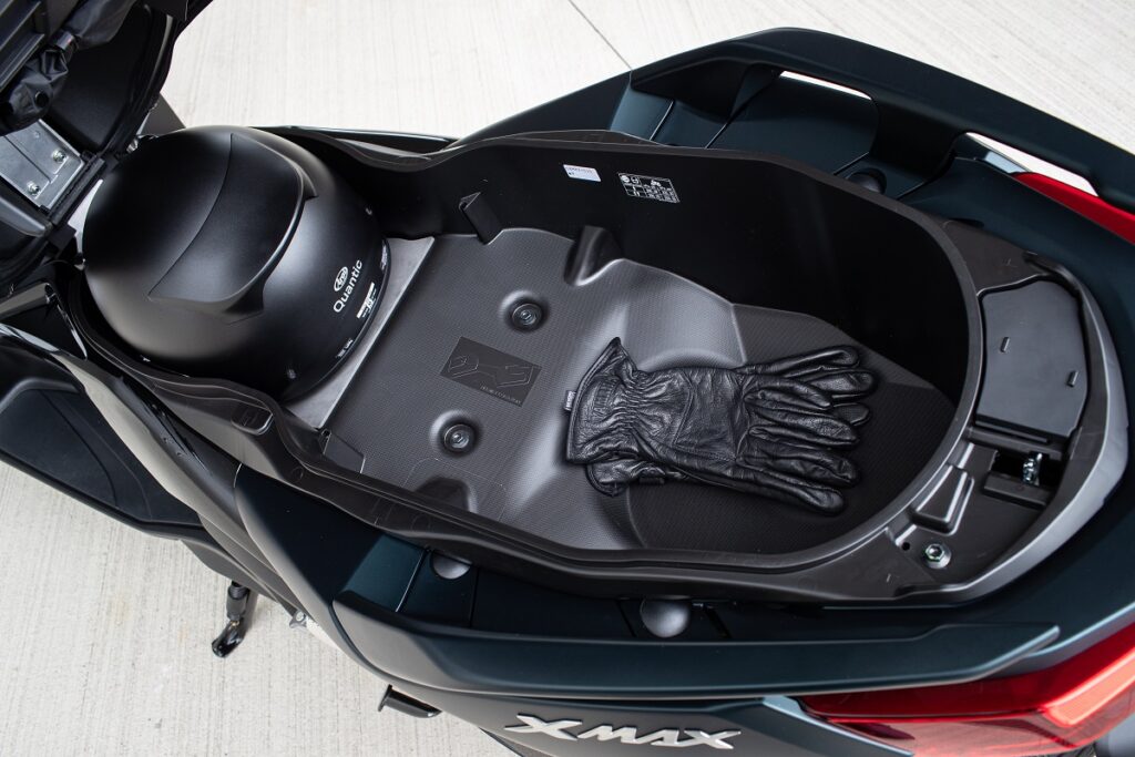 Prueba Yamaha XMAX 300 Tech Max: Más Max que el XMAX 16 Yamaha XMAX 300 Tech Max 2023