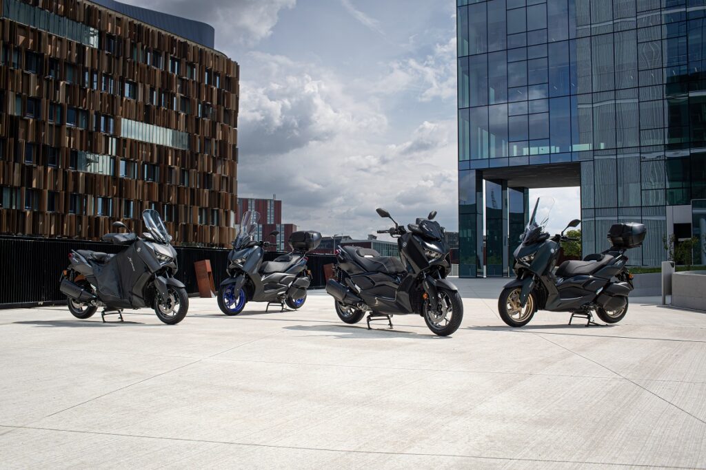 Prueba Yamaha XMAX 300 Tech Max: Más Max que el XMAX 11 YAMAHA XMAX 300 Tech Max familia 2023