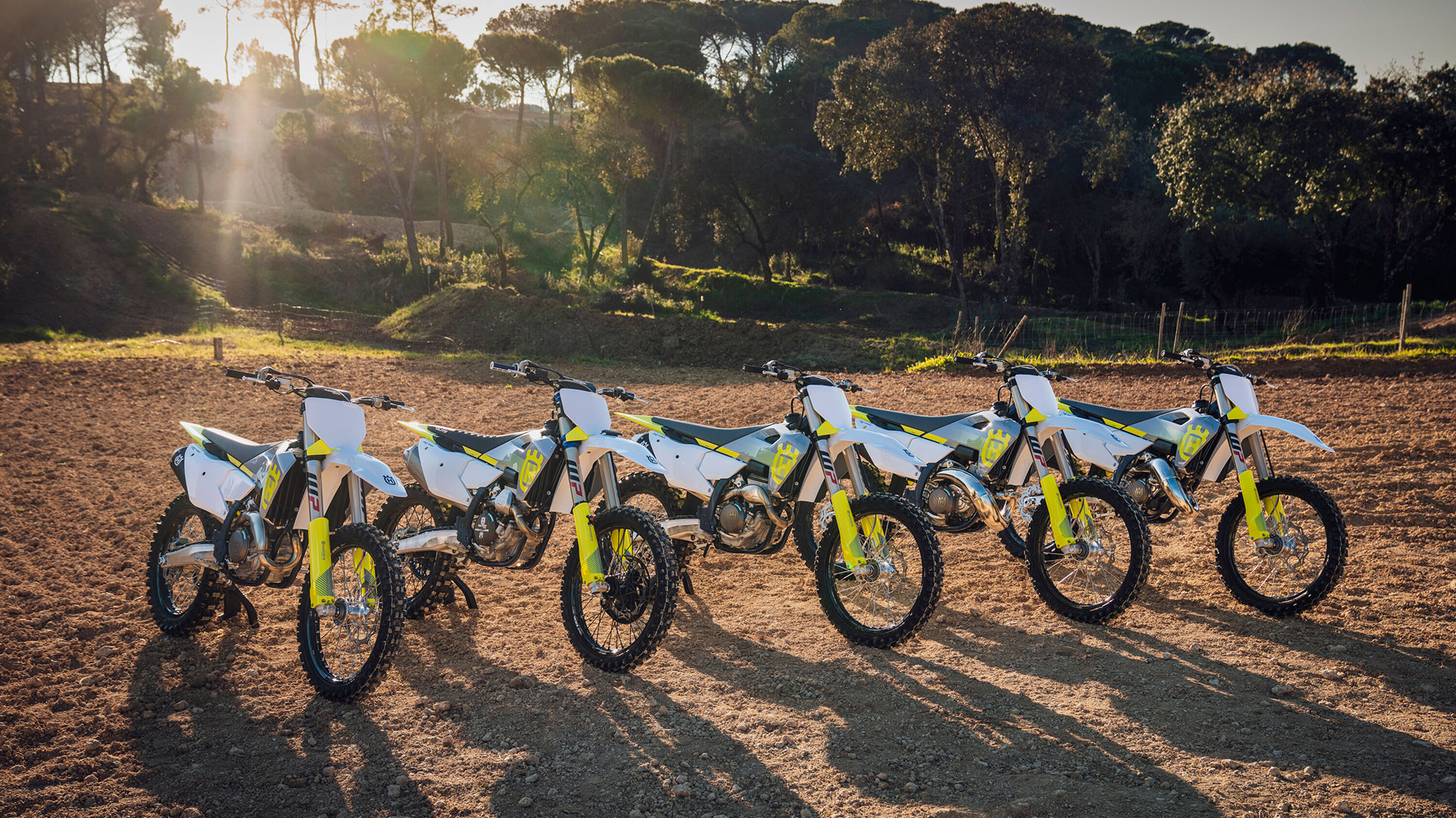 Gama MX 2024 de Husqvarna: parte ciclo revisada y nueva decoración 7 gama-husqvarna-motocross-2024