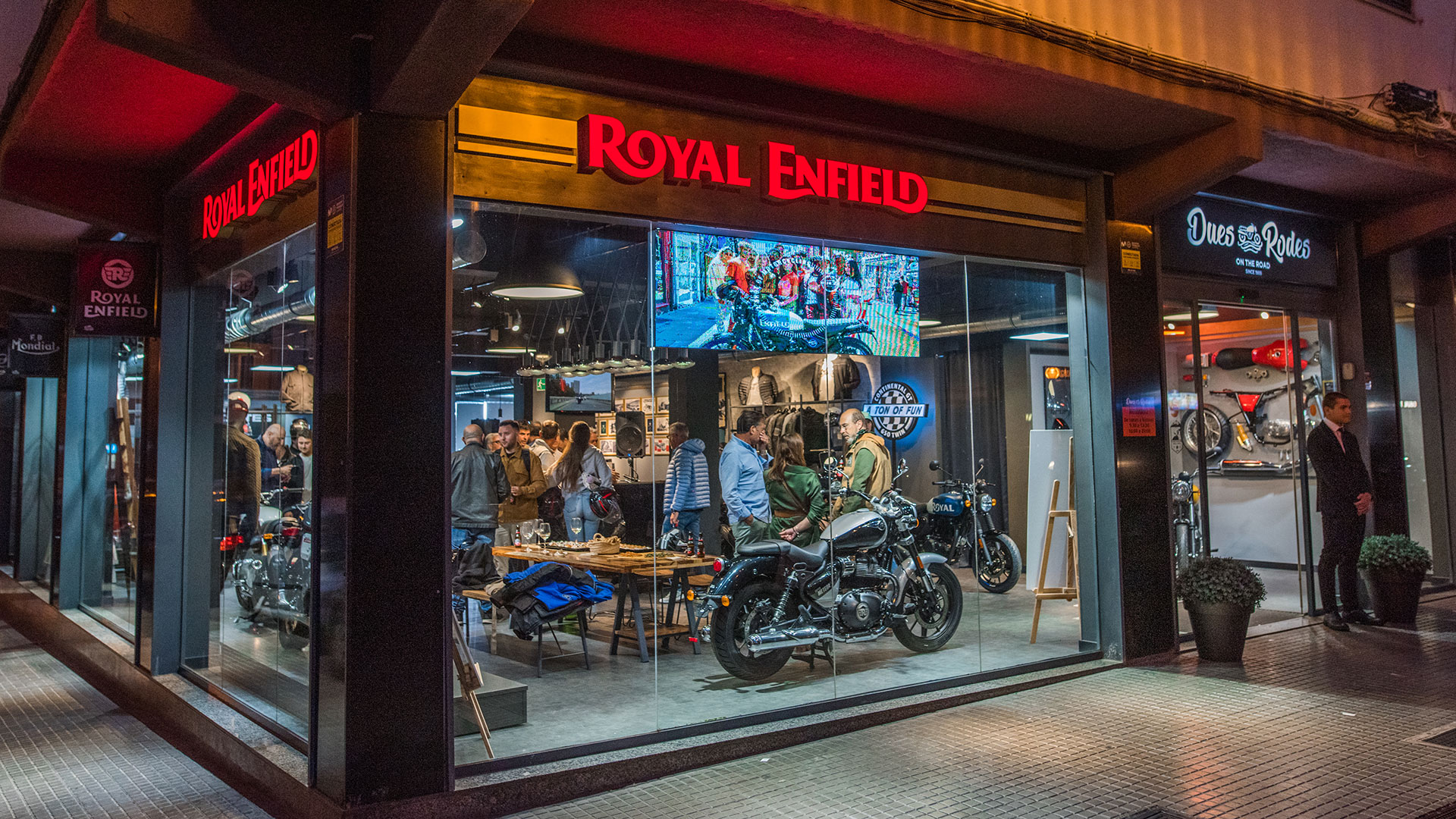 Royal Enfield estrena un nuevo punto de venta en las Islas Baleares
