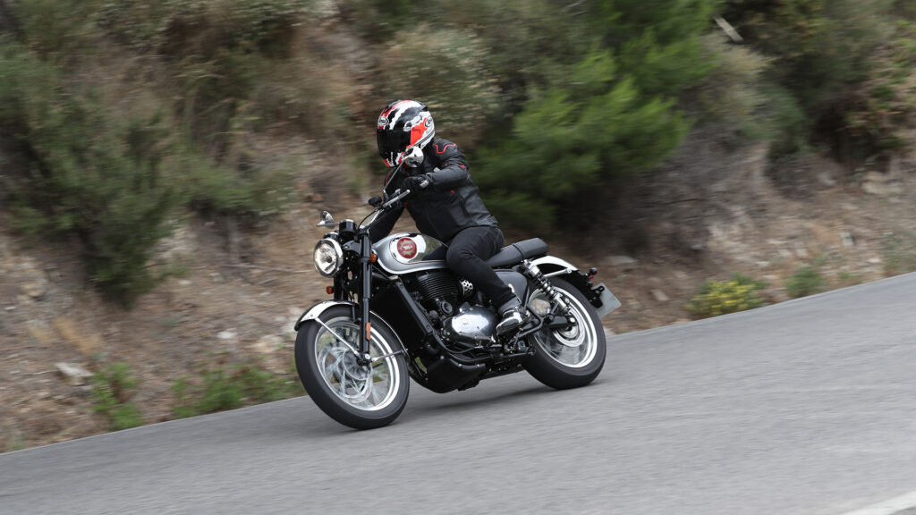 Prueba BSA Gold Star 650: ave fénix 15 prueba bsa gold star 650 2023 9