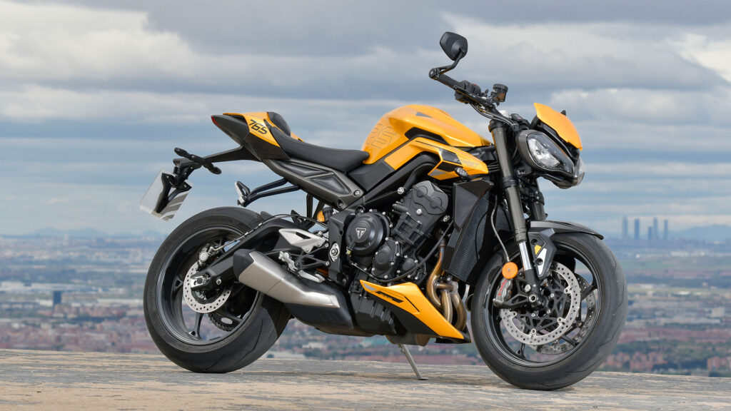 Prueba Triumph Street Triple 765 RS: naked deportiva con mayúsculas 12 prueba-triumph-street-triple-765-rs-1