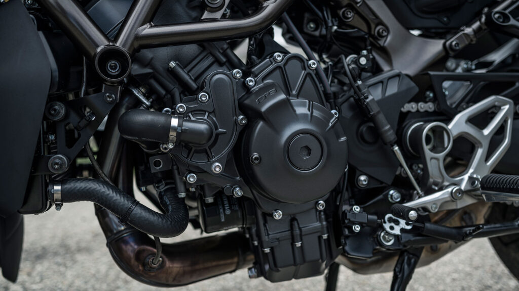 Prueba Yamaha Niken GT 2023: experiencia tourer 10 prueba yamaha niken gt 2023 2