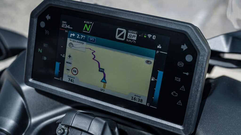 Prueba Yamaha Niken GT 2023: experiencia tourer 11 prueba yamaha niken gt 2023 7