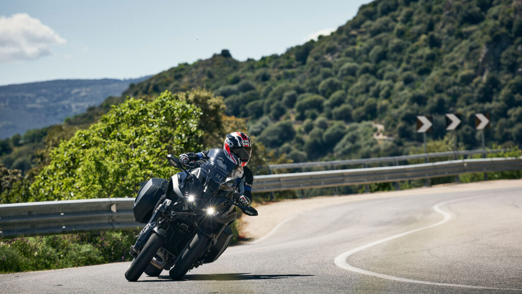 Prueba Yamaha Niken GT 2023: experiencia tourer 15 prueba yamaha niken gt 2023 8