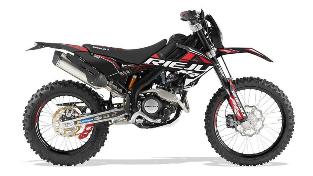 Arranca la producción del modelo de acceso de enduro de Rieju: la MR 125 llegará próximamente 11 rieju-mr-125-2023