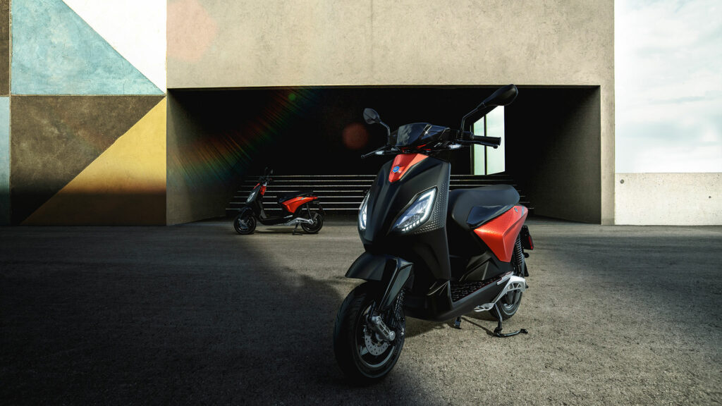 El Piaggio 1 estrena nueva versión con más potencia 1 01-Piaggio-1-Flame-Mix