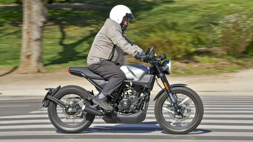 Prueba Brixton Crossfire 125: Una retro diferente 11 BRIXTON Crossfire 125 2023 3