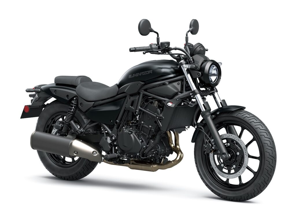 Kawasaki Eliminator: novedad 2024 que recupera la esencia custom de un glorioso pasado 9 KAWASAKI Eliminator 2024 estudio 1