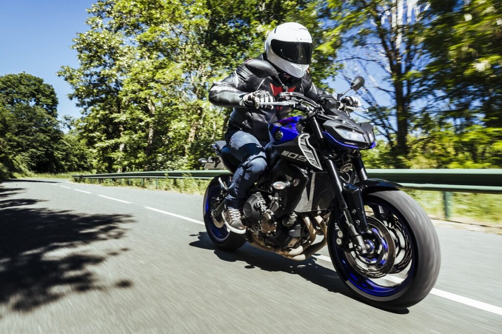 Michelin Power 5 y Michelin Anakee Adventure: Seguridad con estilo dentro y fuera del asfalto 11 Michelin Power 5 2023