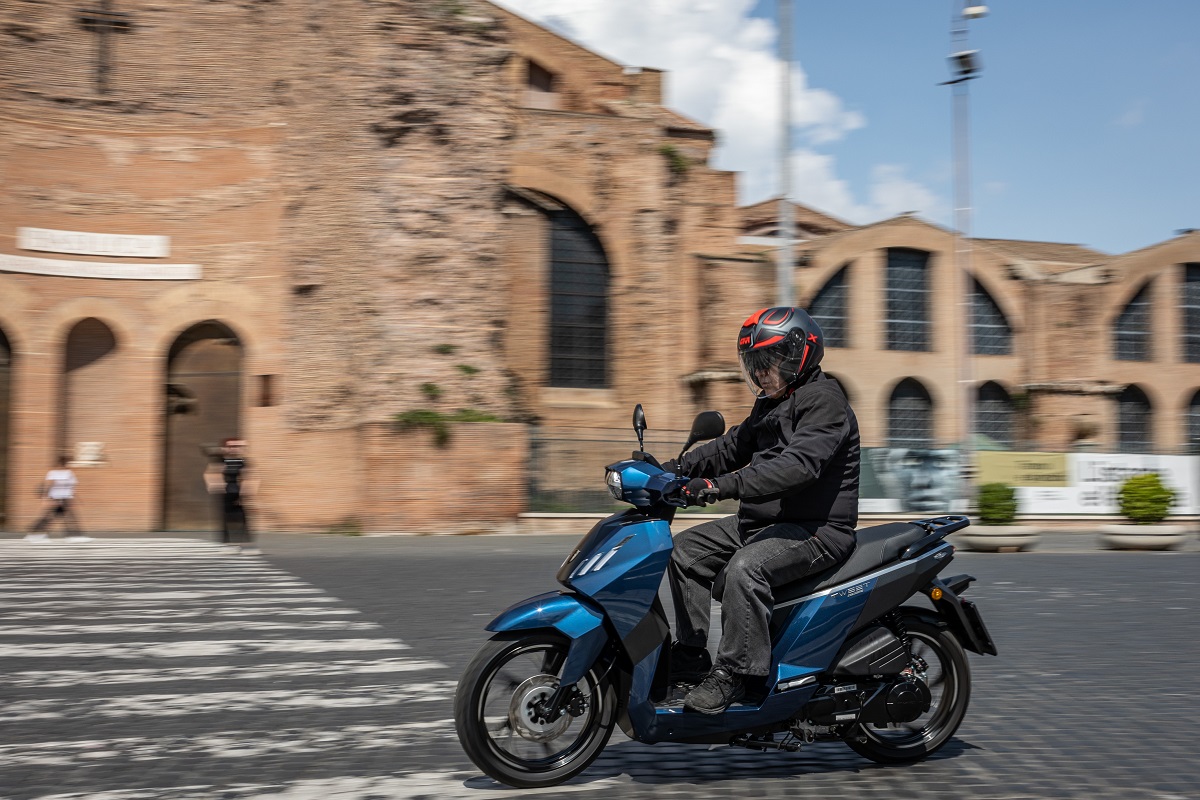 Prueba Peugeot Tweet 125: simplemente elegante