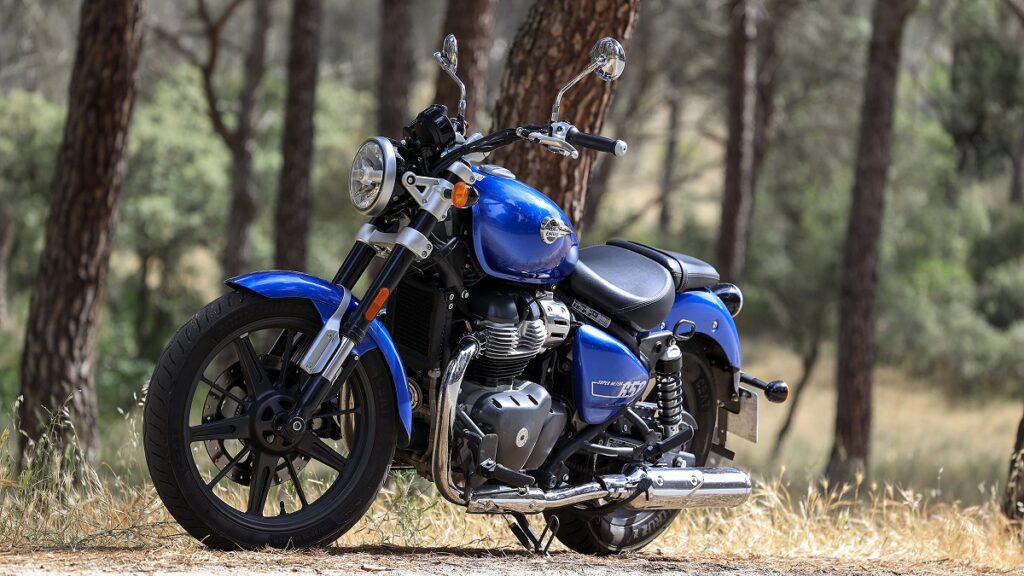 ROYAL ENFIELD Super Meteor 650 20