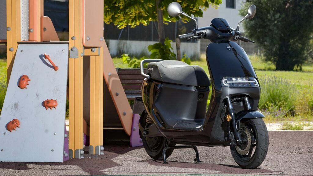 Prueba Segway eScooter E300SE: Llega un líder 25 SEGWAY E300SE 2023 estaticas 2