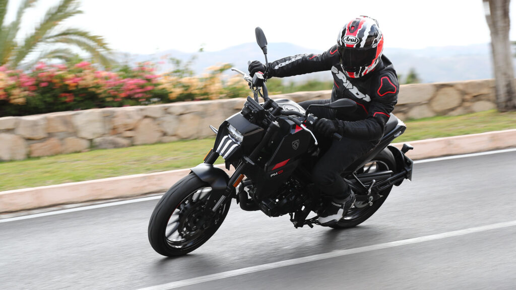 Prueba Peugeot PM-01: el león vuelve a rugir 14 prueba peugeot pm 01 5