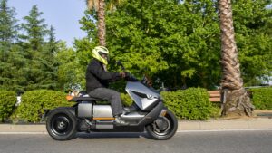 Fotos prueba BMW CE 04: Un scooter eléctrico con 100 años de experiencia