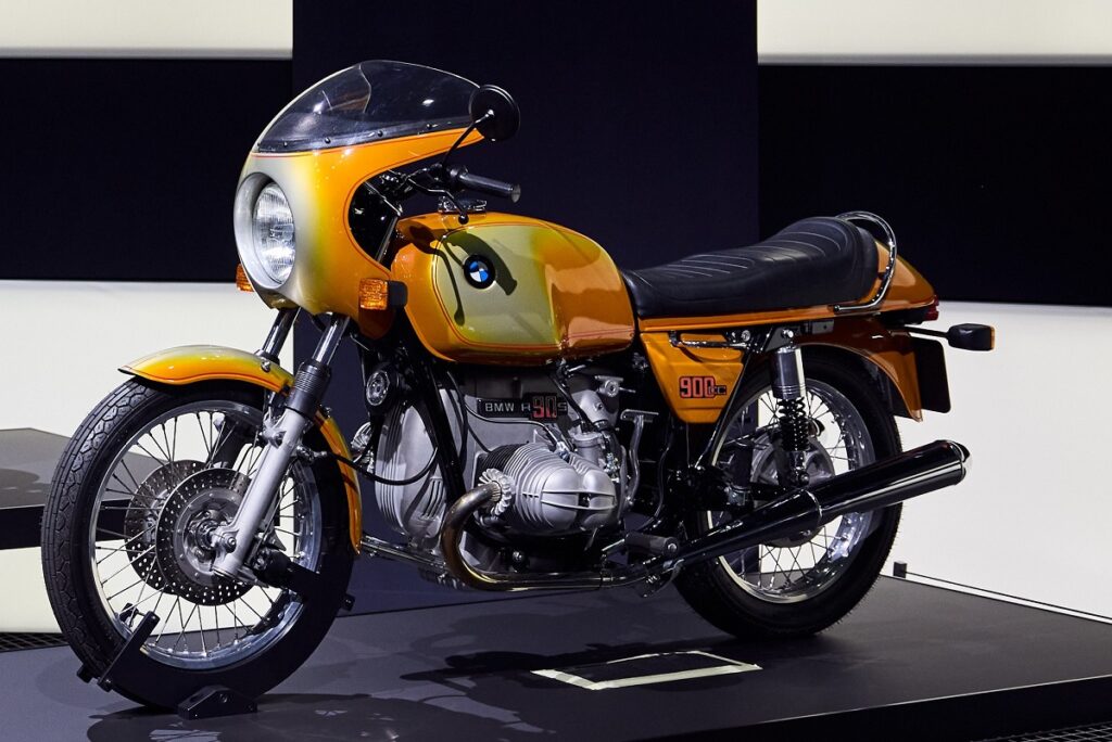 Señas de identidad (I): el clásico motor BMW bóxer de 2 cilindros opuestos que hizo historia y continúa hoy vigente 14 BMW R 90 S Daytona