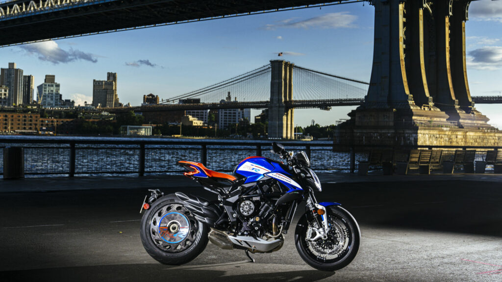 100 distribuidores, 4 años de garantía y una edición especial: así ha sido el primer semestre para MV Agusta 9 DRAGSTER RR SCS AMERICA AMBIENT STATIC 4