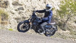 Fotos prueba Scrambler Ducati Nightshift 2023